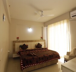One Bedroom Apartment