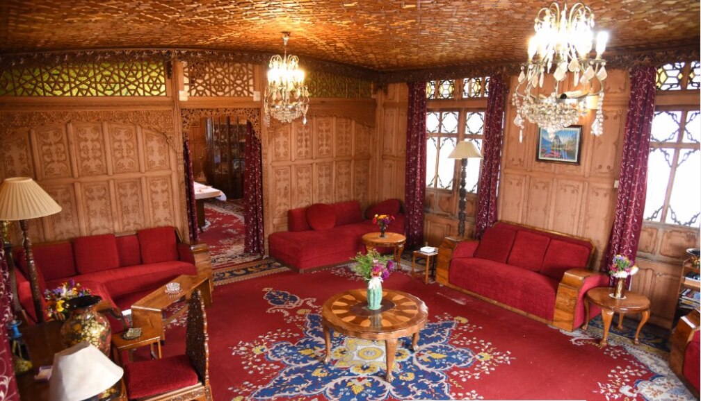 House Boat Murtaza Place - Tap to explore photos