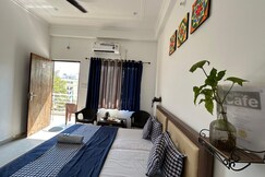 UbEx Home, Rishikesh