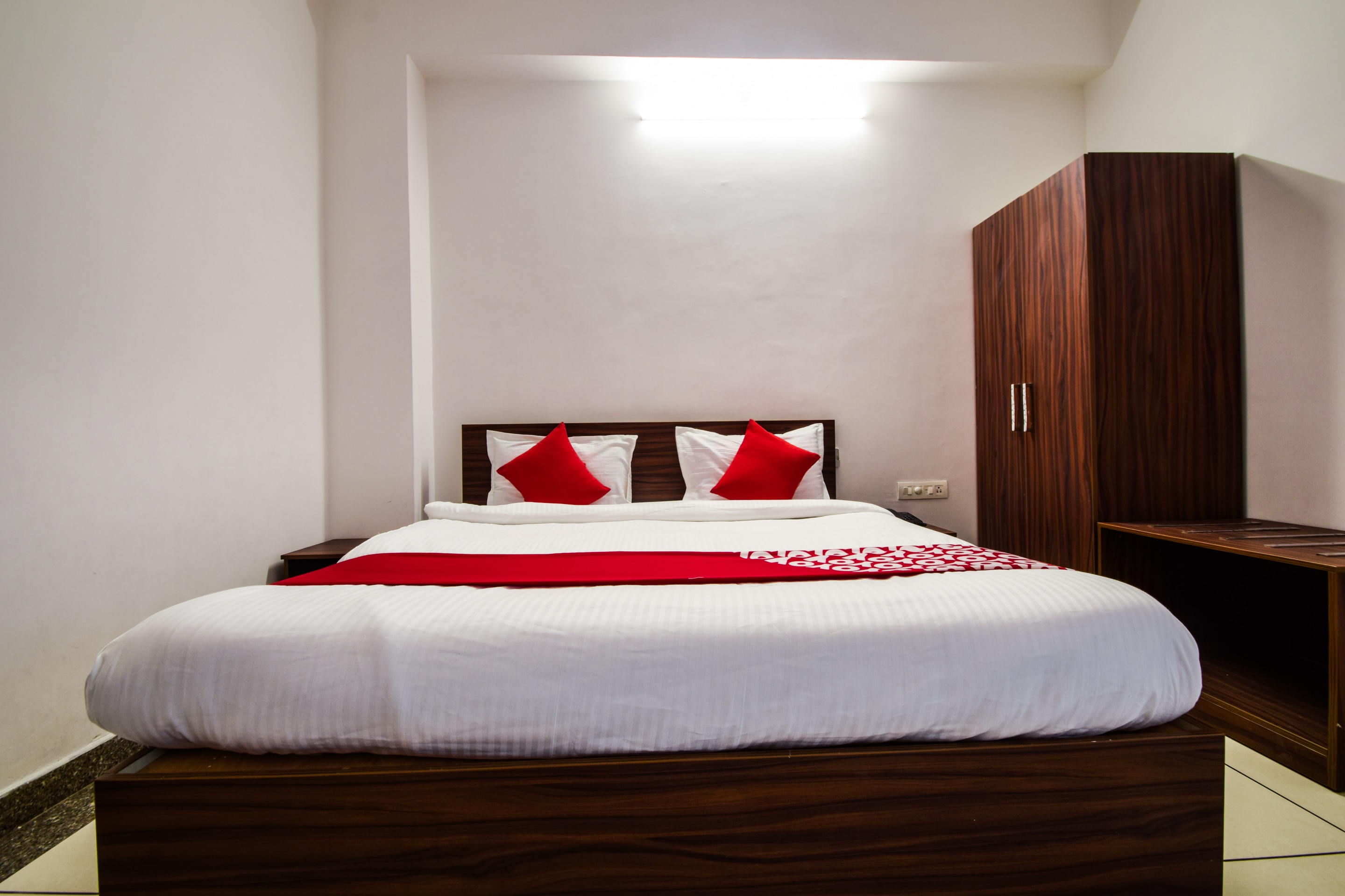 Hotel Shagun - Tap to explore photos