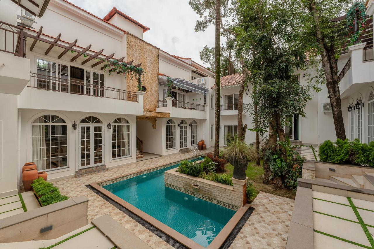 2 bhk condo @ 102 casa del Leon Assagon - Tap to explore photos