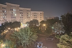 Radha Madhav Retreat near Prem Mandir, Vrindavan