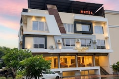 The Golden Wings Hotel, Dewas