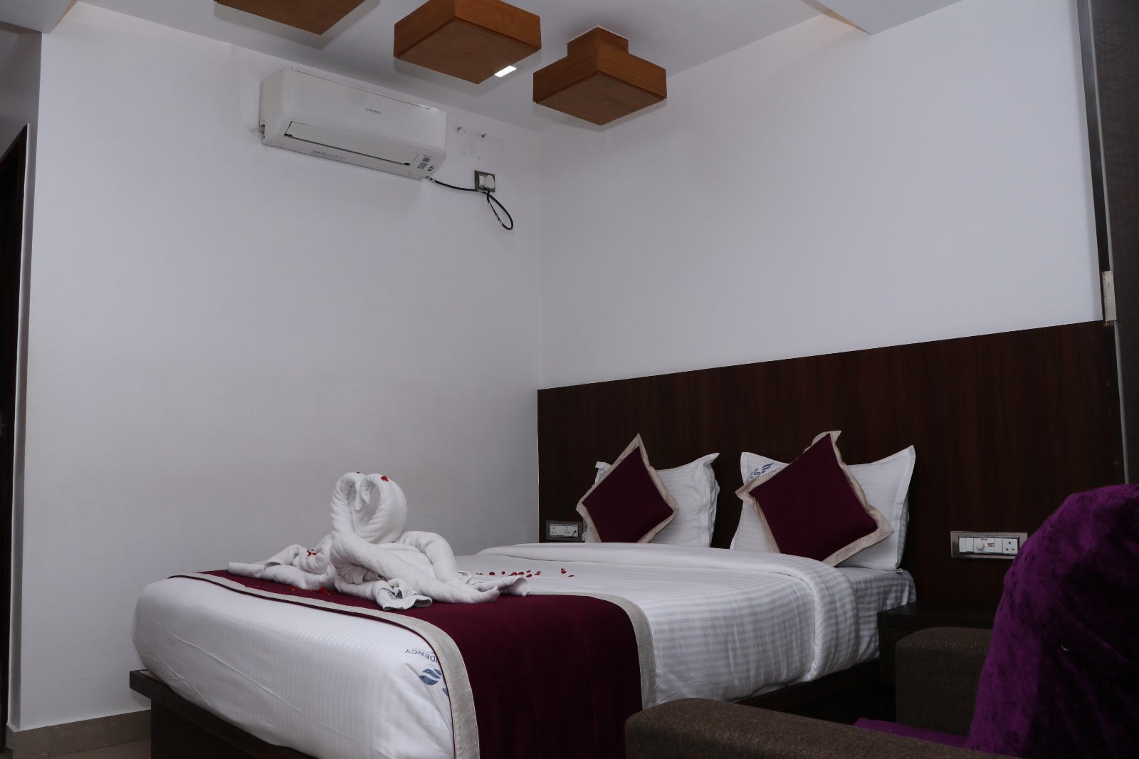 Cs Arunachala Residency - Tap to explore photos