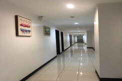 Camarin Prime Hotel, Metro Manila