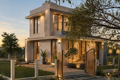 Aura Vista Villa, Dahanu