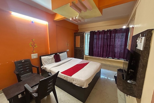 Hotel O Jodi Sri Muneshwara Swamy Temple