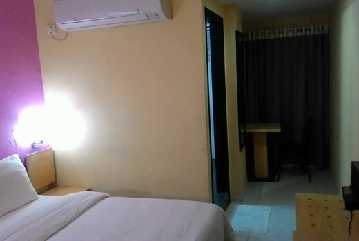 Hotel Golden Star Surat Hotel Price Address Reviews