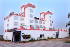 Hotel Girish and Resorts, Diamond Harbour