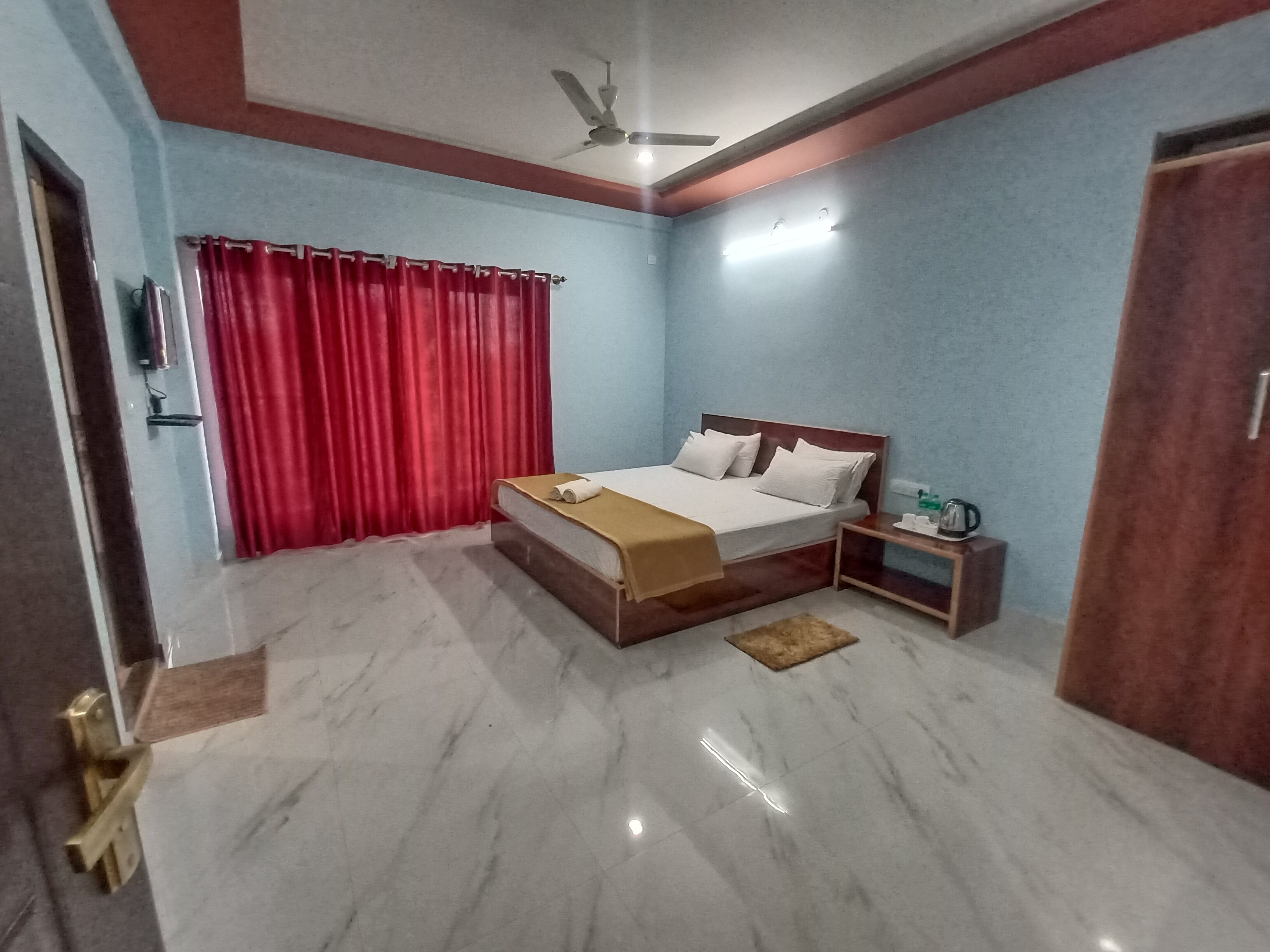 SUNMOON HOMESTAY - Tap to explore photos