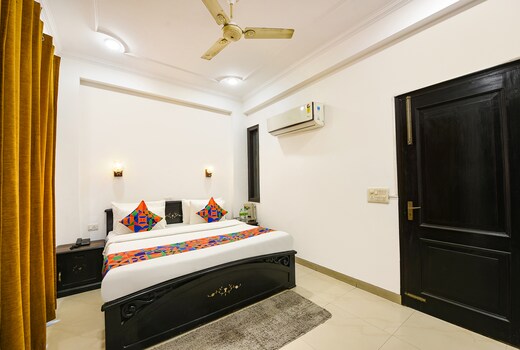 FabHotel Velvet Suites