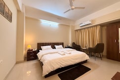 Hearth and Haven stay H H02 private room, Guwahati