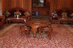 Houseboats Kashmir Treat, Srinagar