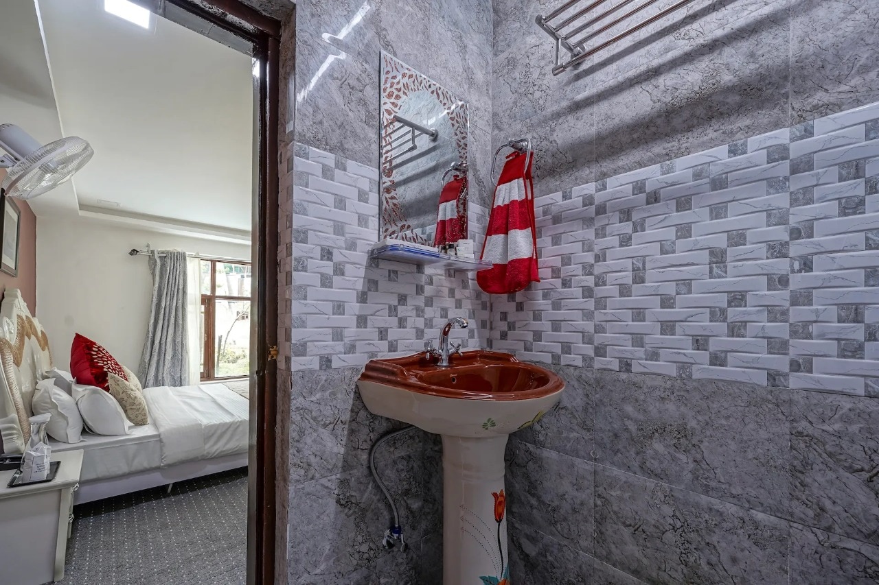 SUN N SHADES 𝗕𝗢𝗢𝗞 Pahalgam Aparthotel 𝘄𝗶𝘁𝗵 ₹𝟬 𝗣𝗔𝗬𝗠𝗘𝗡𝗧