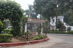 Hotel Shree Krishna Jungle Resort, Chatarpur