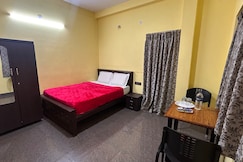 Abi homestay surendran, Karur