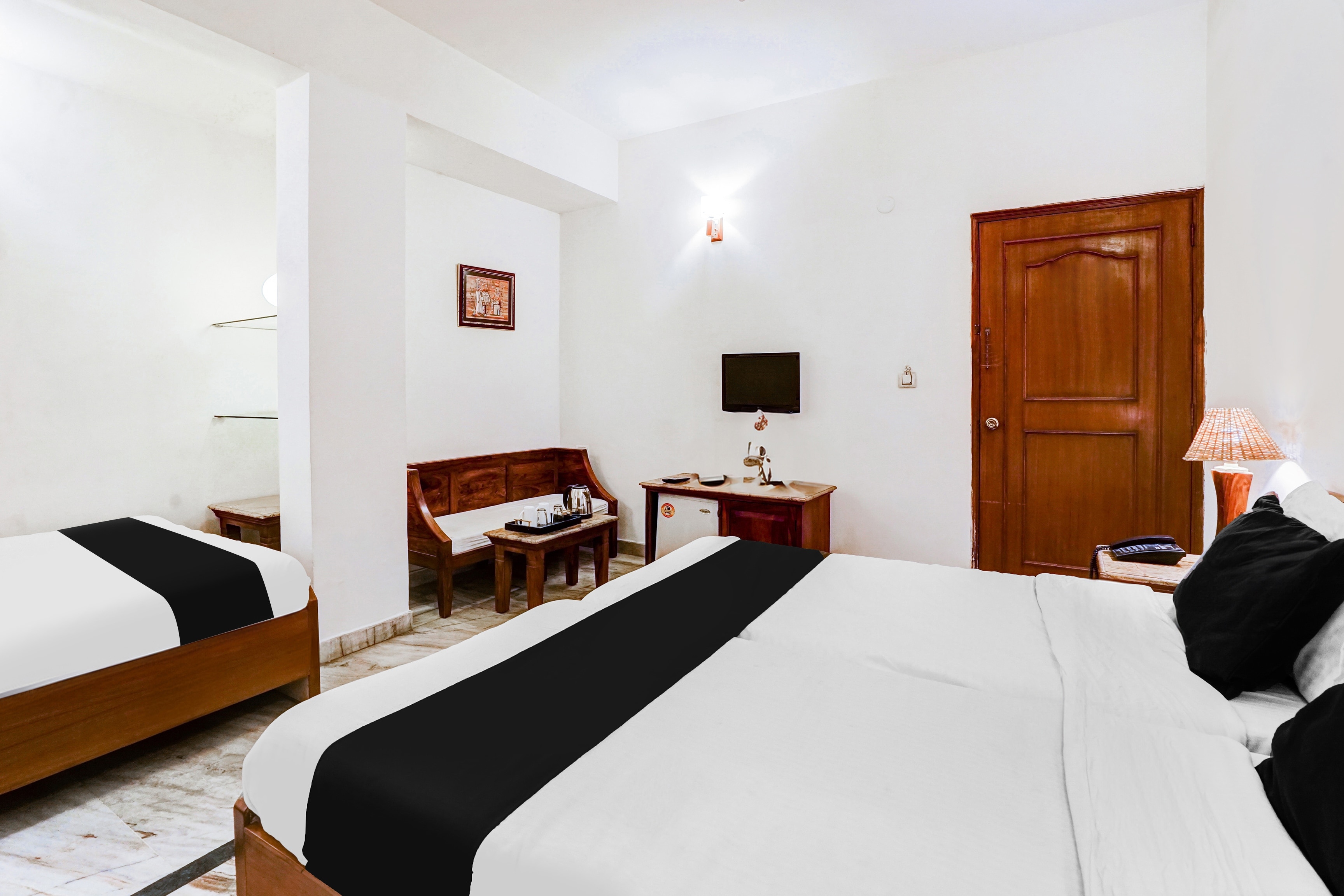 Super Hotel O Sansarchandra Road formerly Luna Rosa - Tap to explore photos