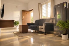 Peaceful 2bhk unit near US consulate, Hyderabad