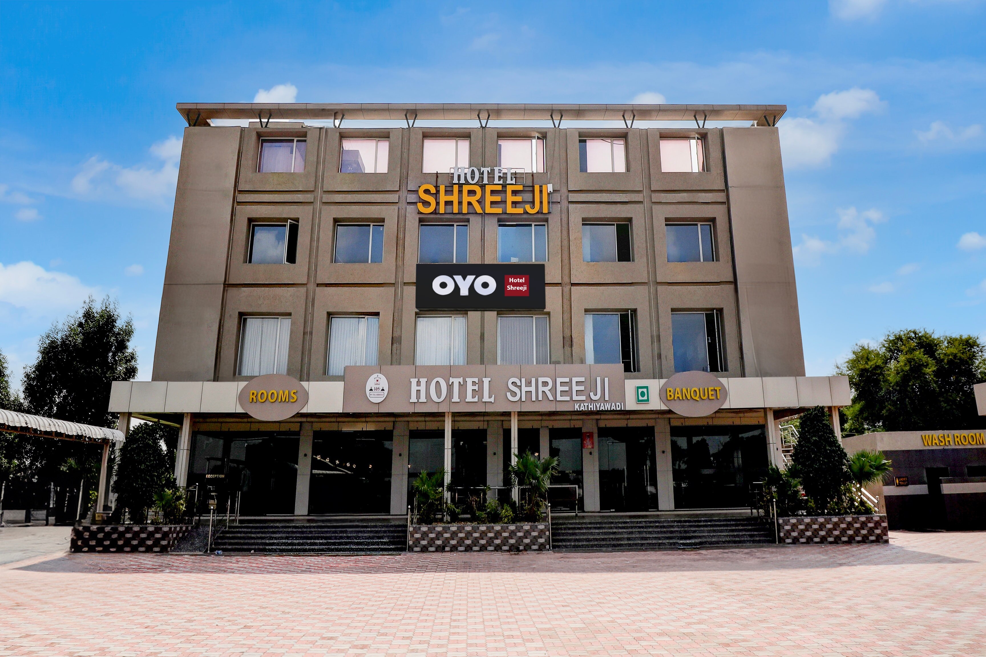 Hotel O SHREEJI - Tap to explore photos