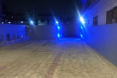 Ekta hotel and marriage  lawn, Ayodhya