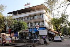Hotel Girnar, Chhatrapati Sambhajinagar