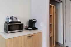 HILTON GARDEN INN AUBURN, Prince Edward
