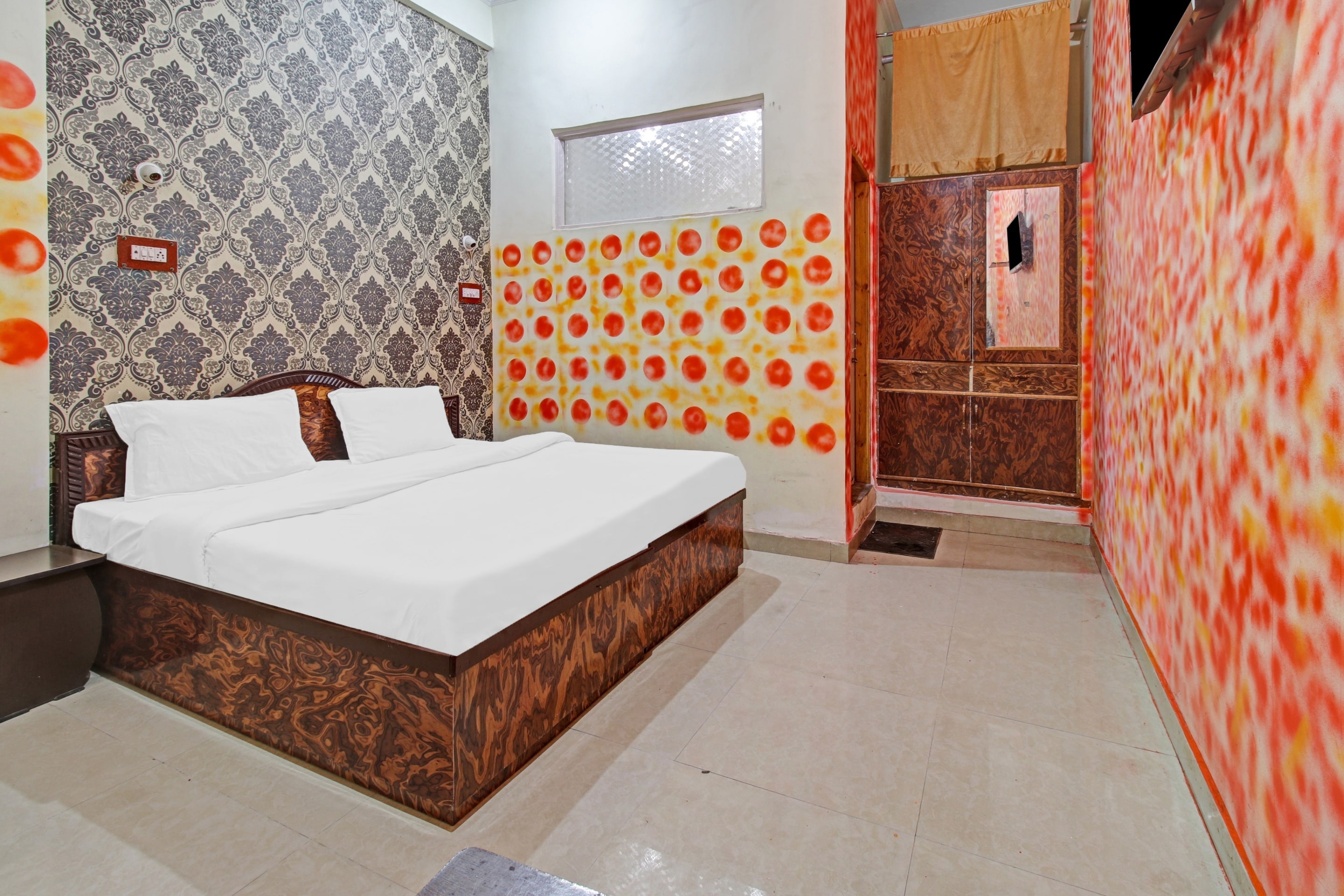 Hotel O 84461 Hotel Shaani Resort - Tap to explore photos
