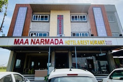 Maa Narmada Hotel & Family Restaurant, Omkareshwar