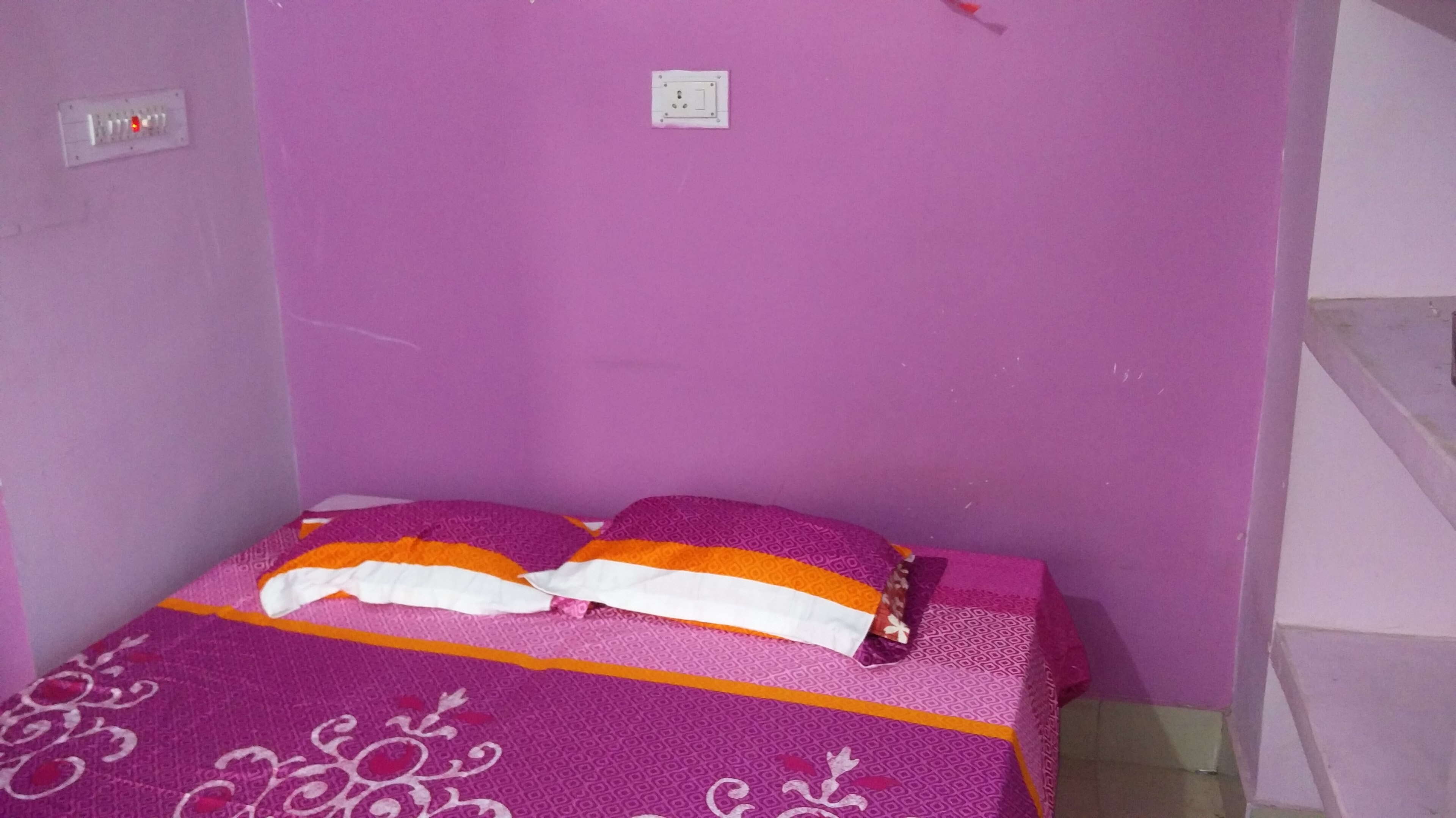 Sajjan Niwas Homestay - Tap to explore photos