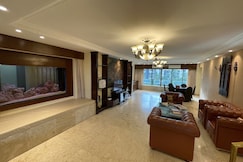 Spacious 5BHK Retreat Dadar Private Terrace & More, Mumbai