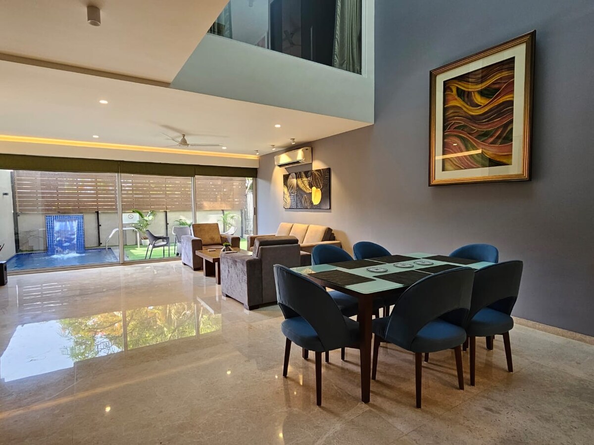 Stunning villa with Private pool in Dona Paula - Tap to explore photos
