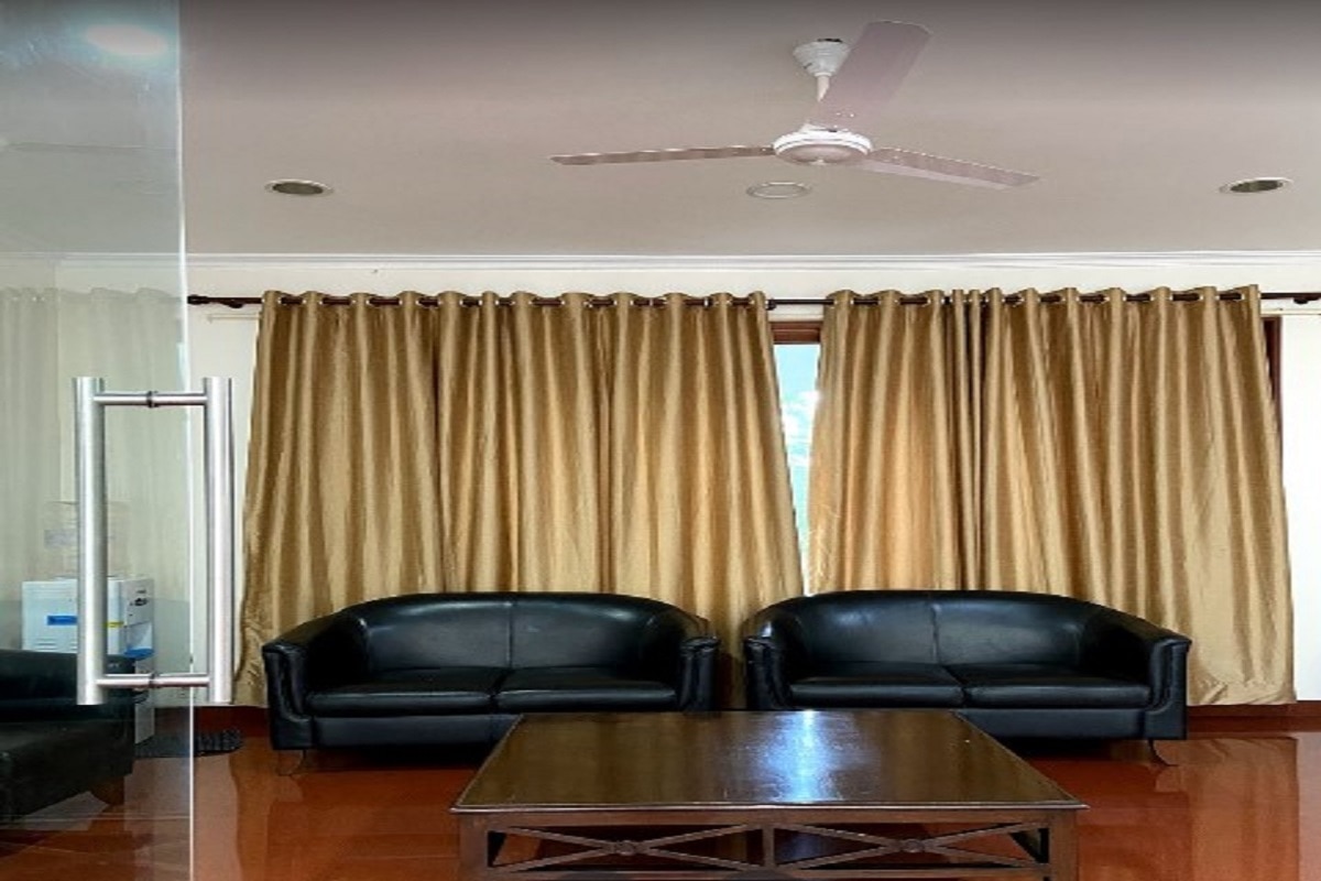 Mani Manjuri Apartment - Tap to explore photos
