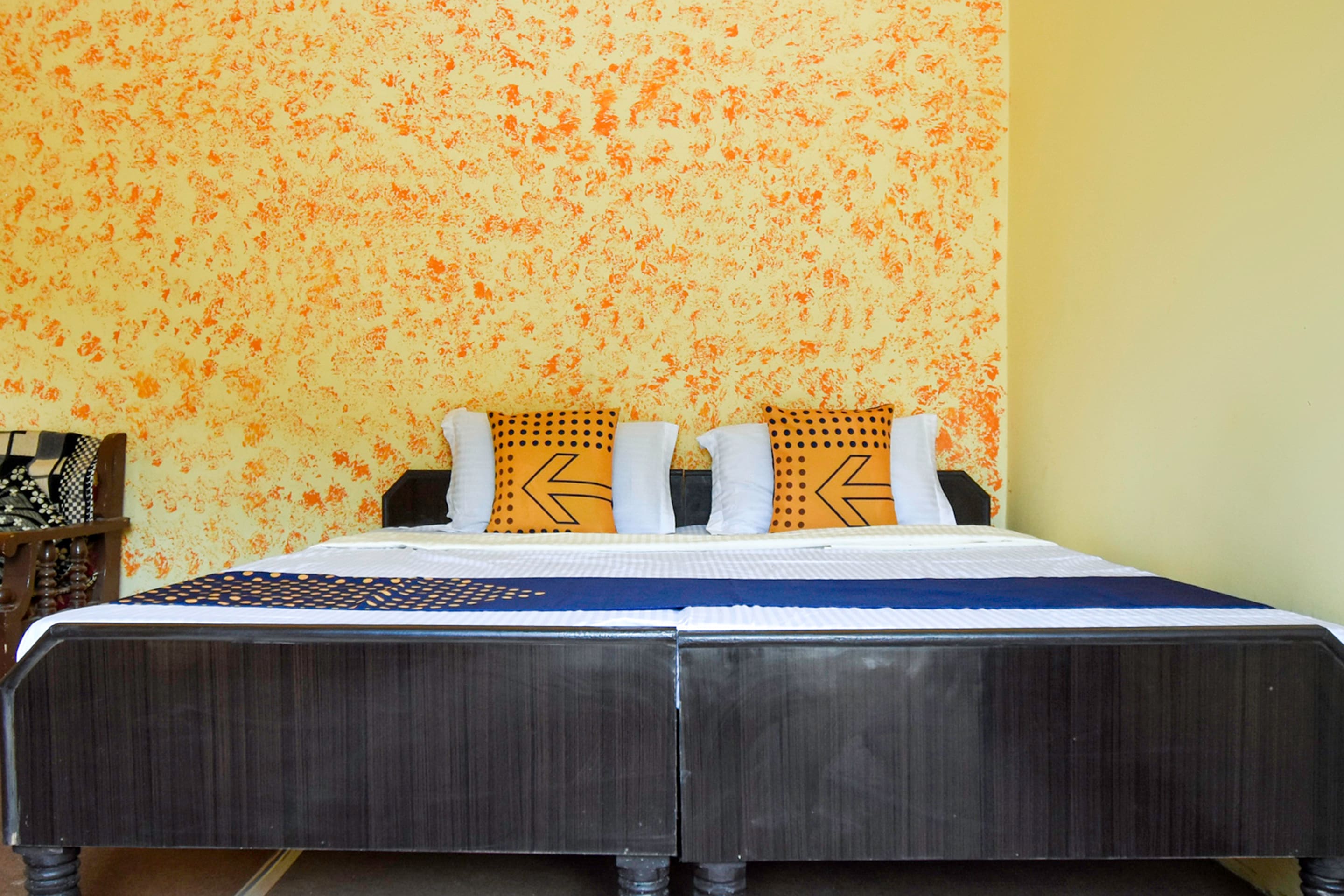 SPOT ON Saini Guest House - Tap to explore photos