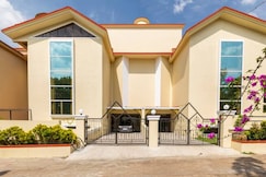 5BHK Serenity Villa by PranaamStays Holidays Homes Lonavala, Karjat