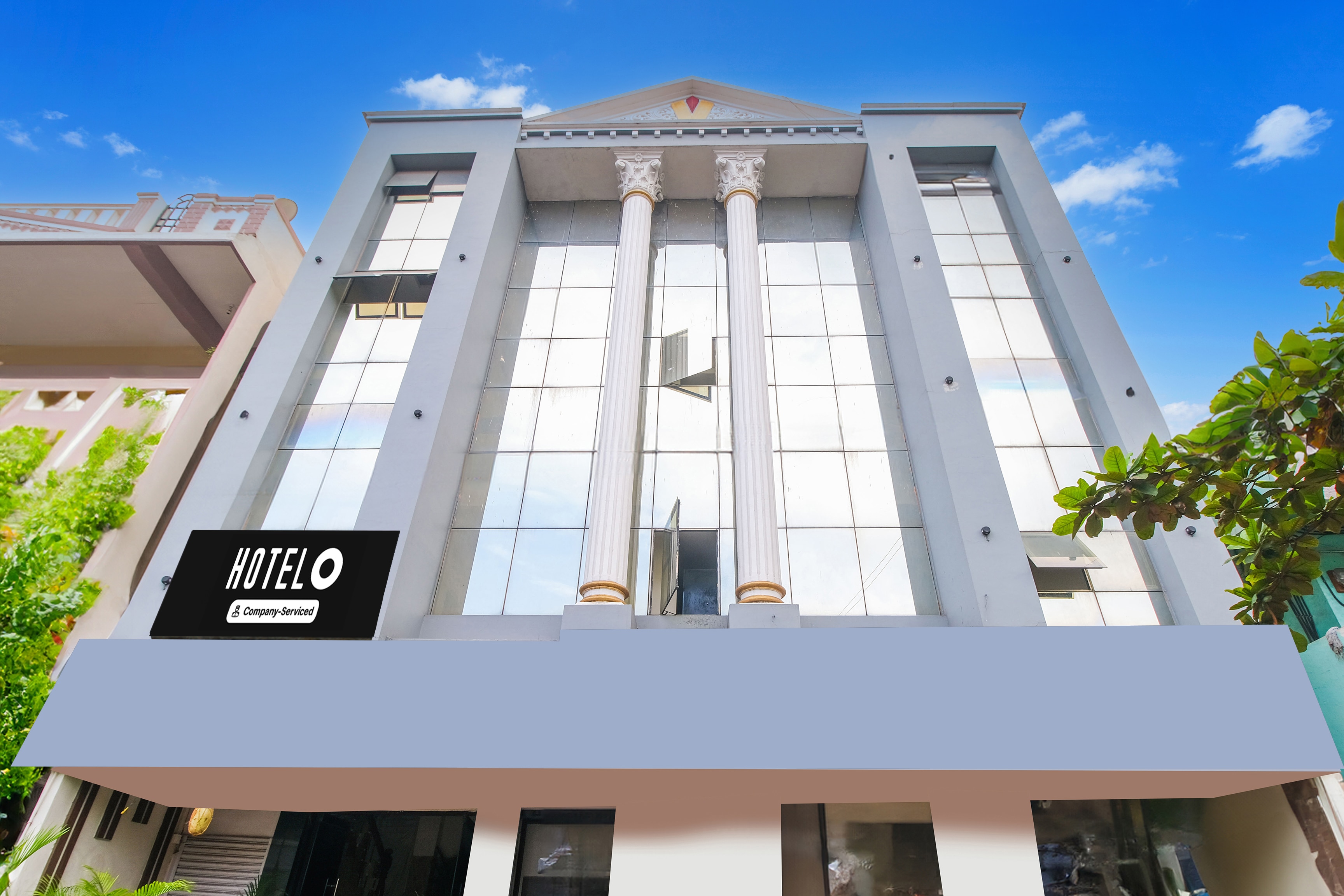 Super Hotel O Gurudwara Near RTC Complex - Tap to explore photos