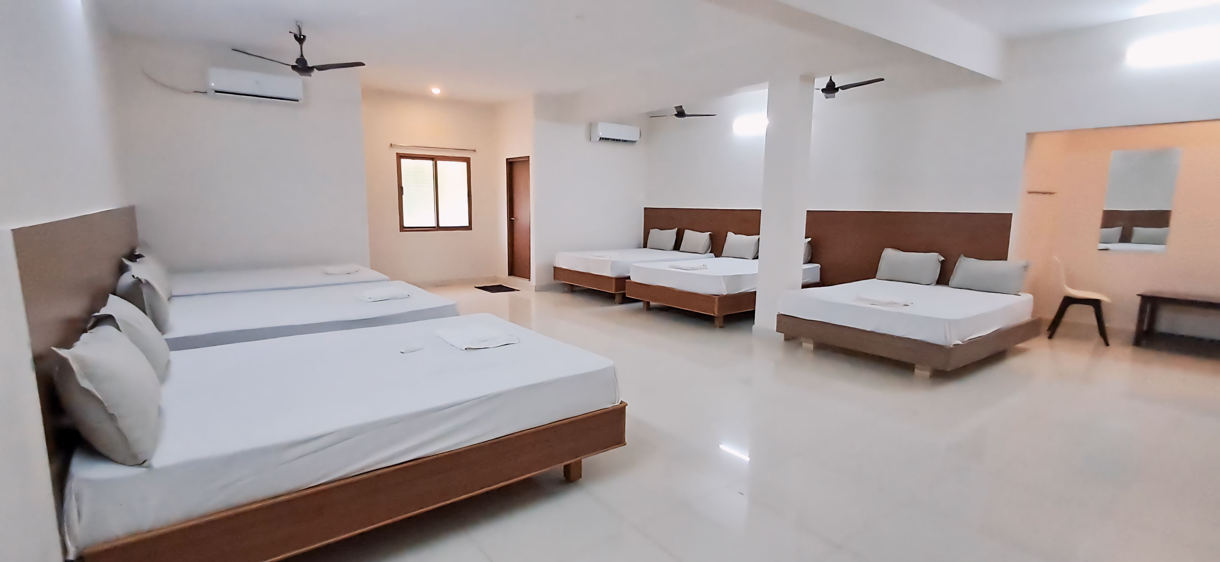 Sandanams Villa Coutralam - Tap to explore photos
