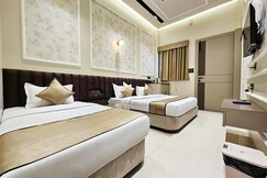 HOTEL MOTHERLAND, Sanawad