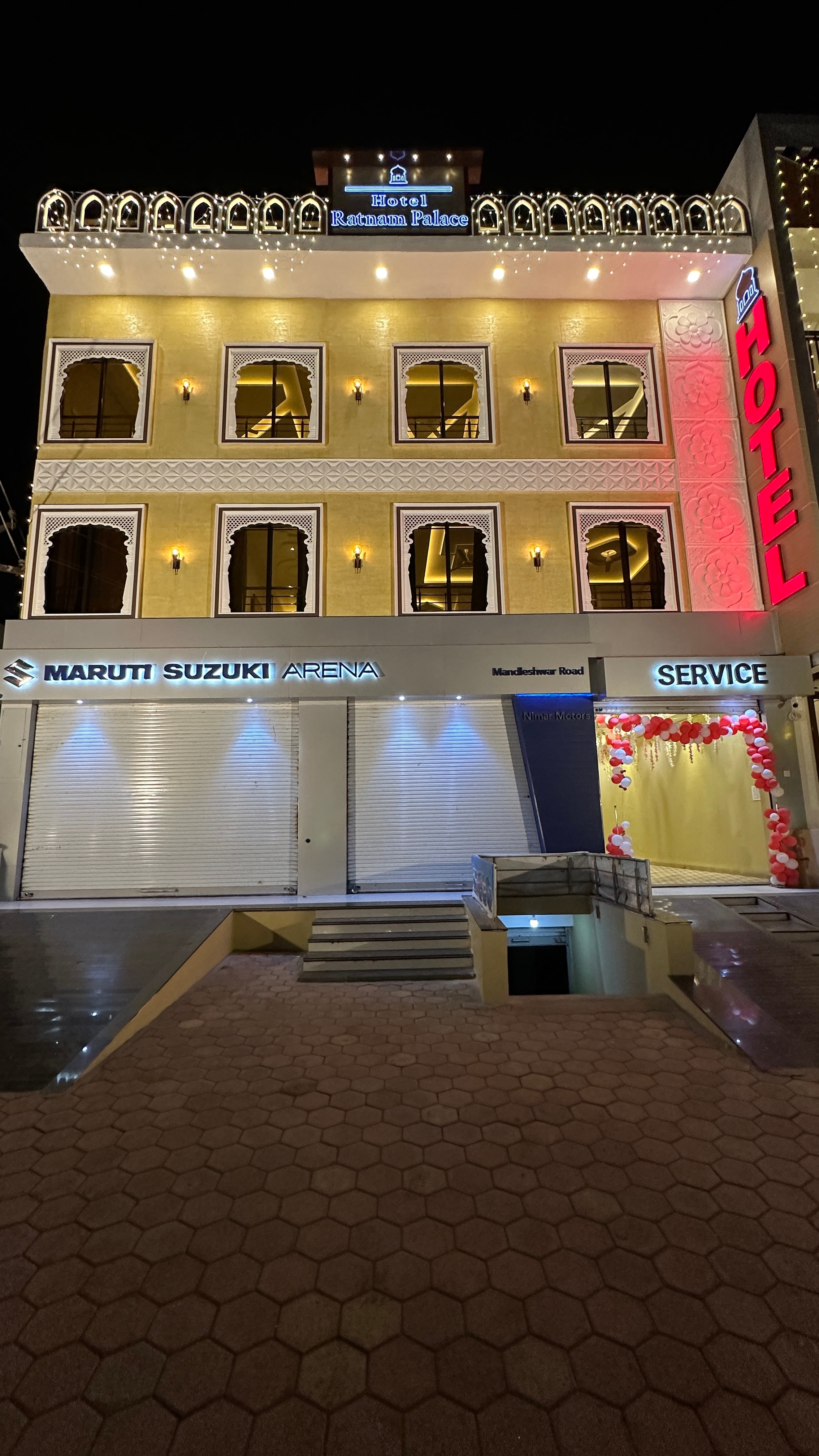 Hotel Ratnam Palace - Tap to explore photos
