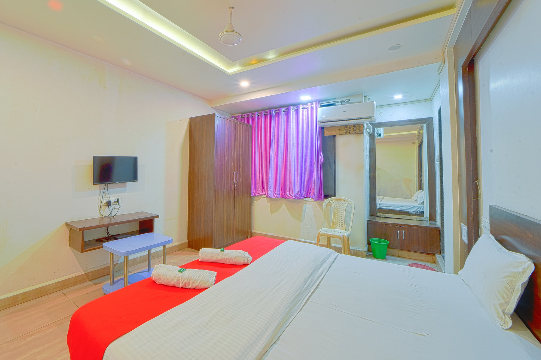 Hotel Radhika Deluxe 4