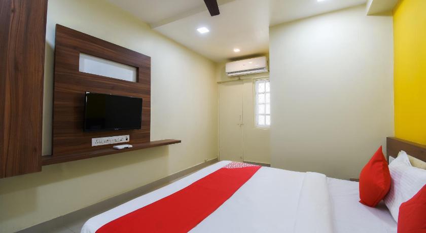 Hotel Ratan Delux 4