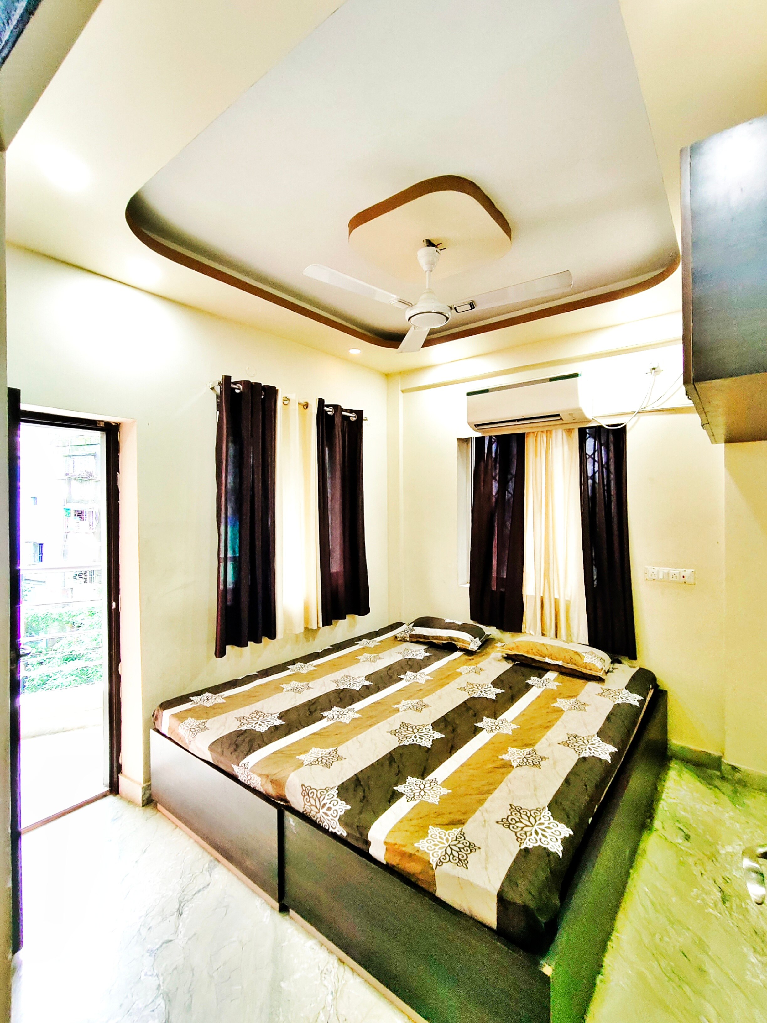 PR HOMESTAY - Tap to explore photos