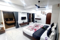 Infinity Hotel, Rajkot