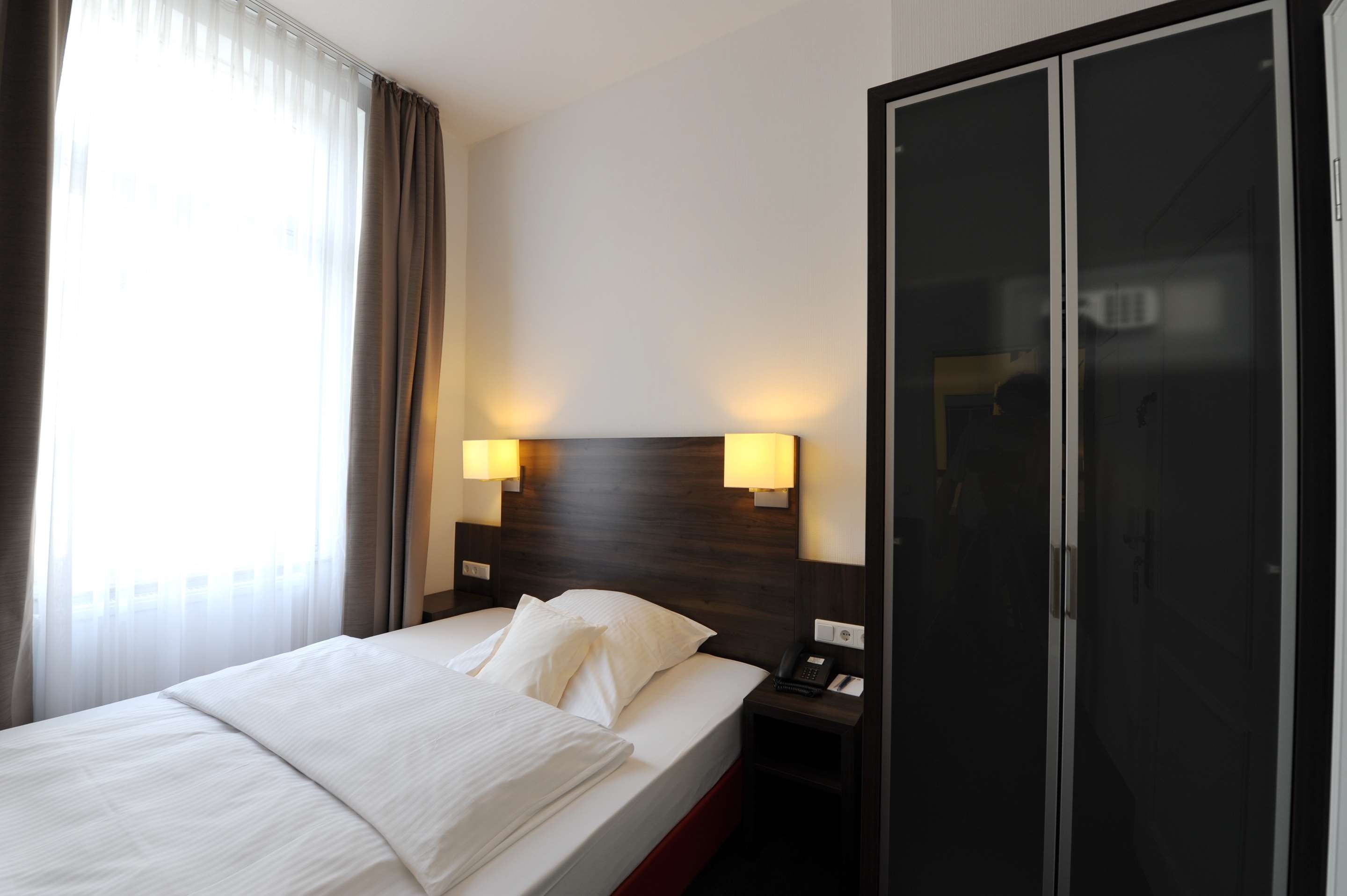 Best Western Hotel Kaiserhof - Tap to explore photos