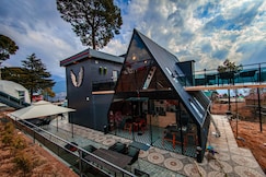 PitStop Stays Glamping Domes, Patnitop
