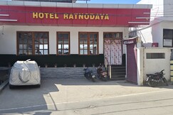 Hotel Ratnouday, Almora