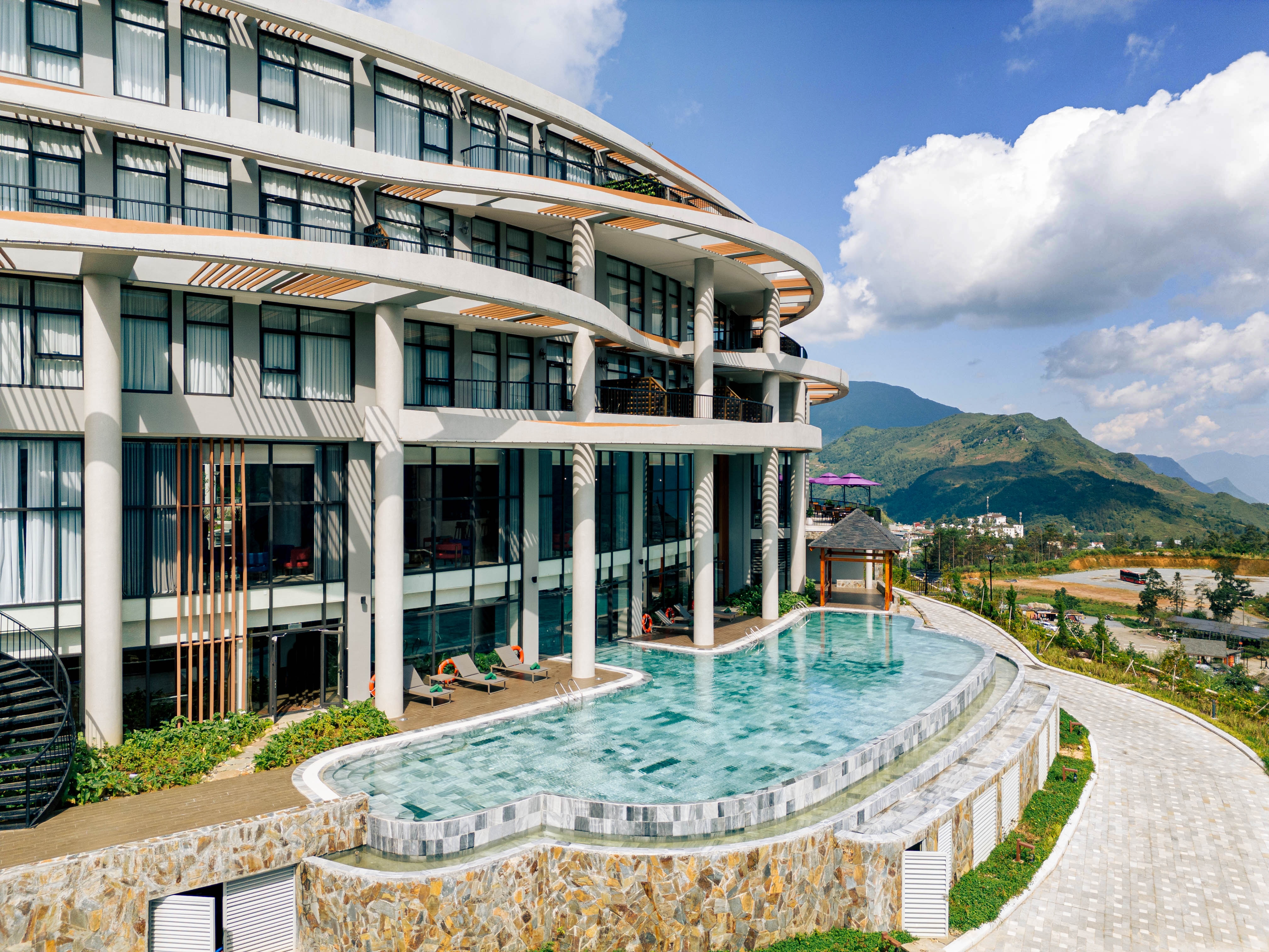 Lady Hill Sapa Resort - Tap to explore photos