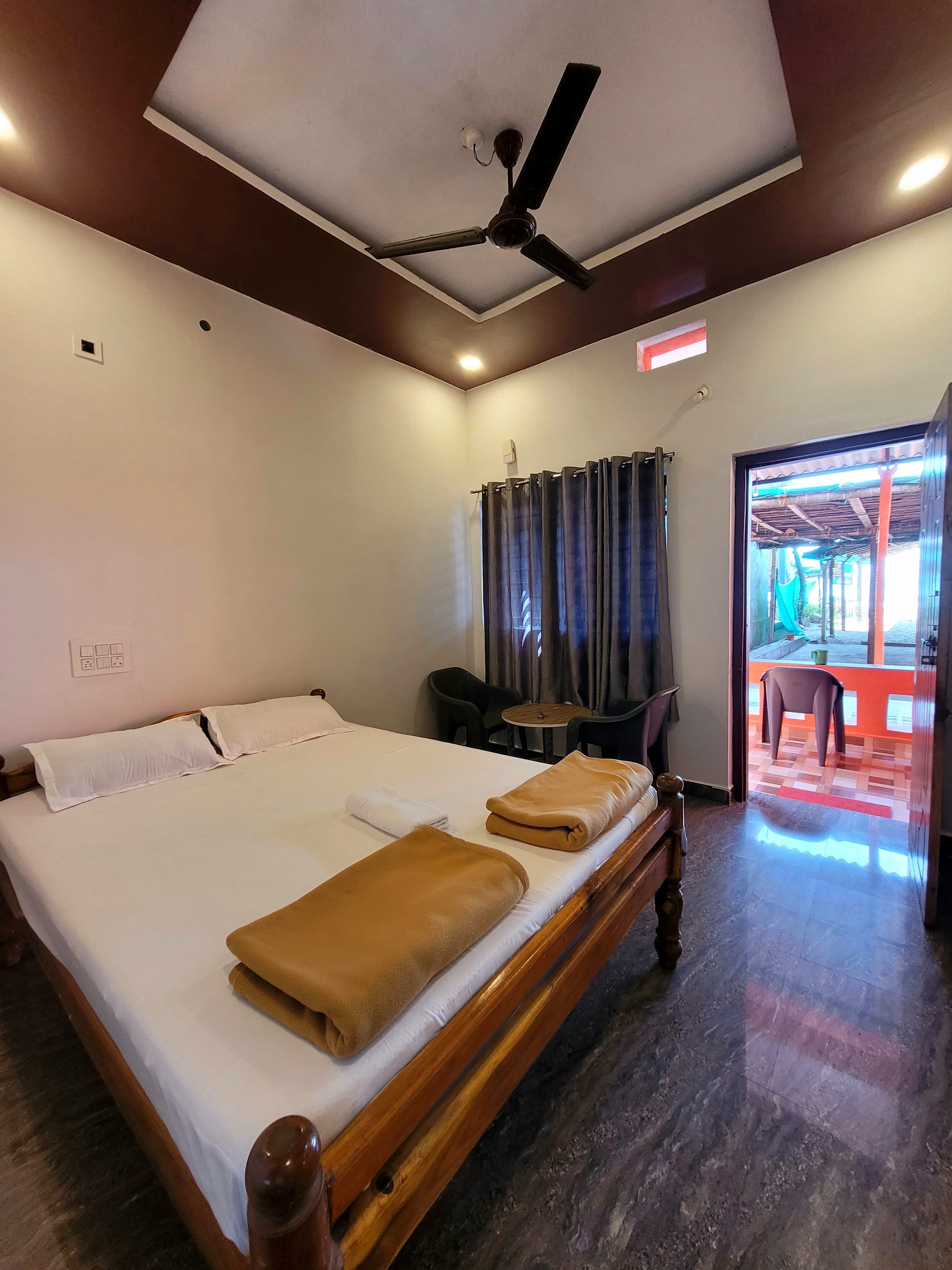 Beasho Cabin Gokarna - Tap to explore photos