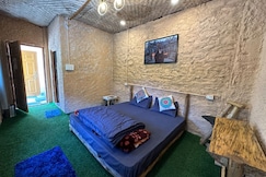 Circle Square Hostel, Kasol