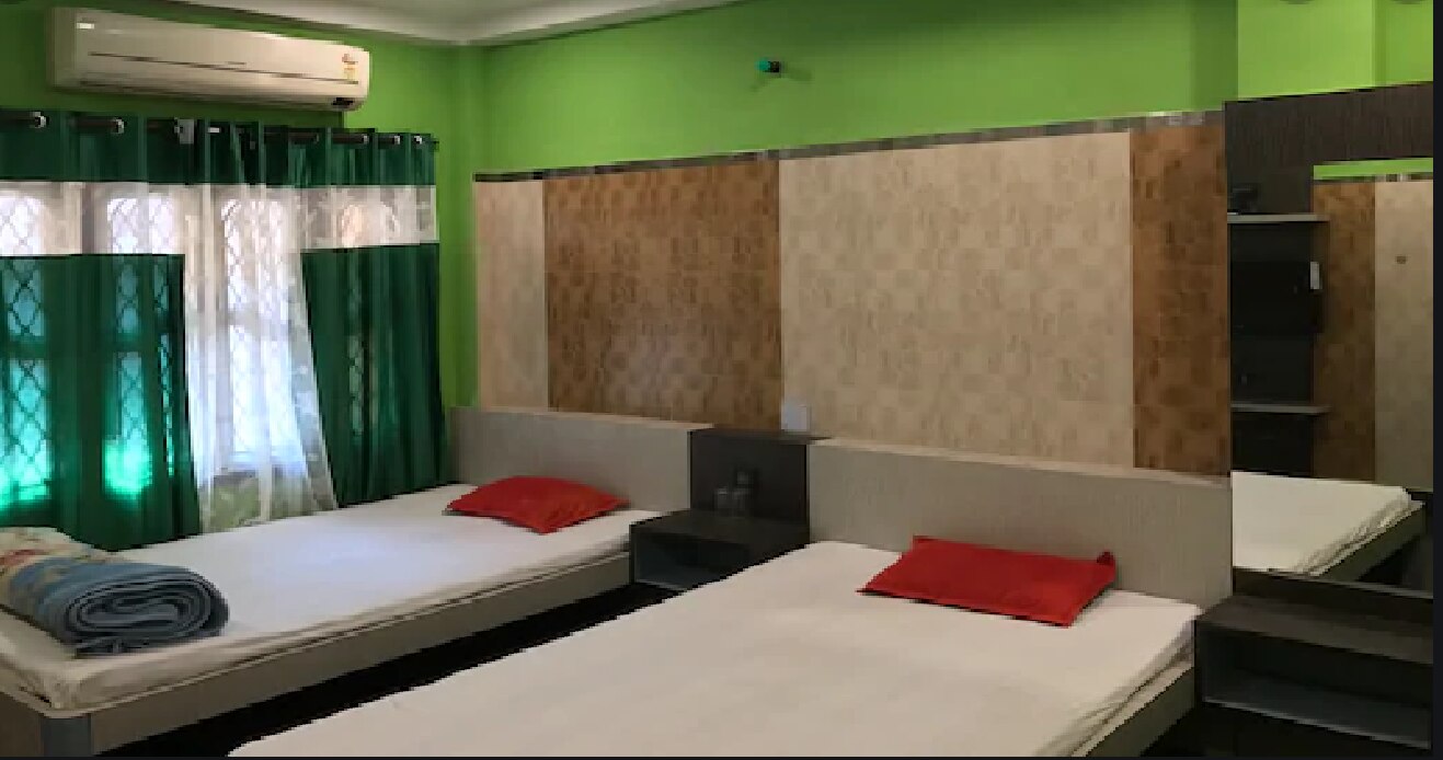 Hotel Raj Biraj Lodge - Tap to explore photos