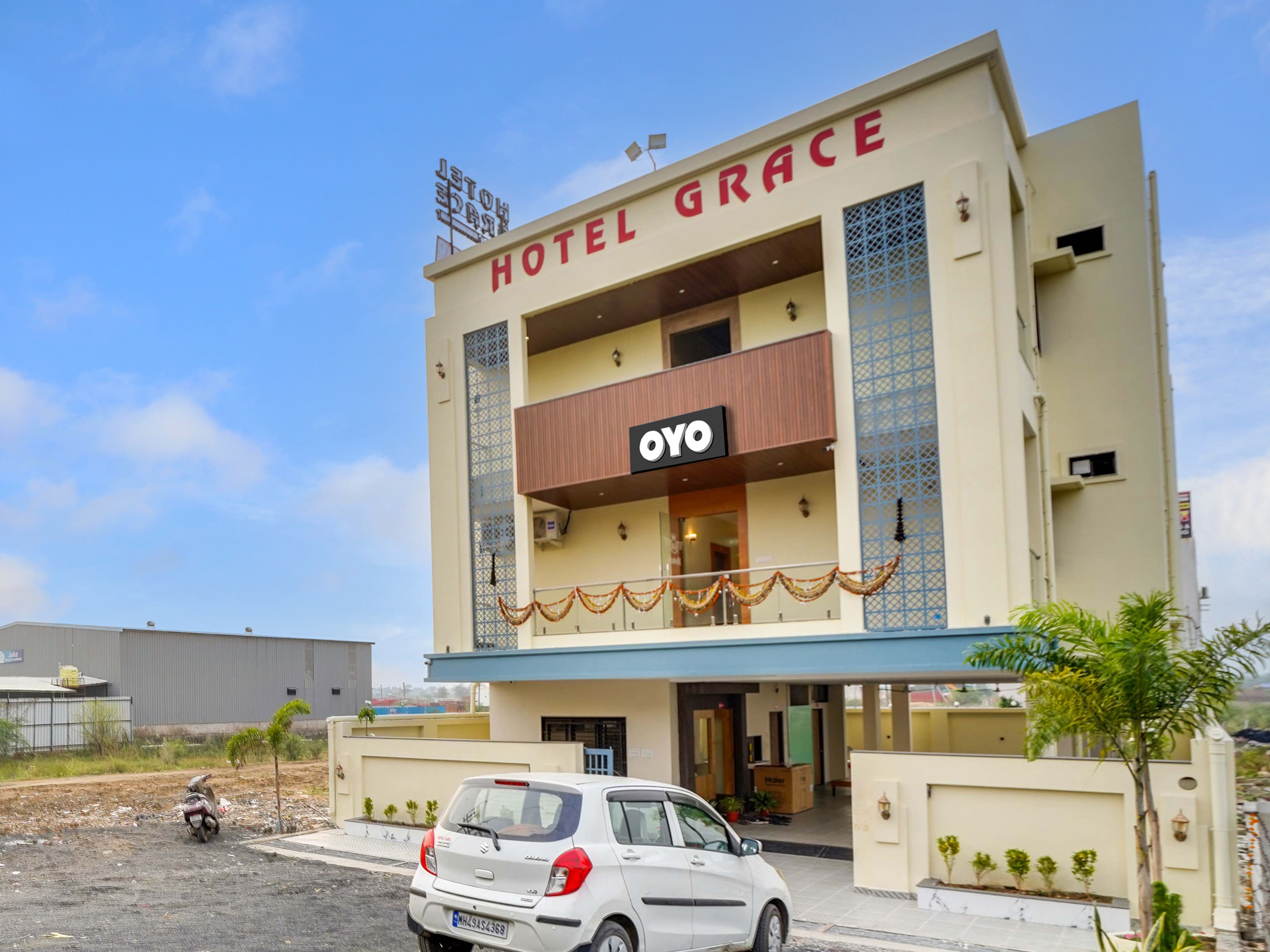 Hotel O Grace - Tap to explore photos